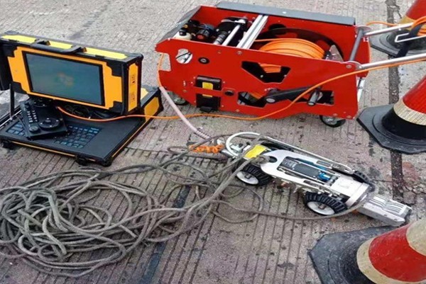 南山CCTV管道检测机器人